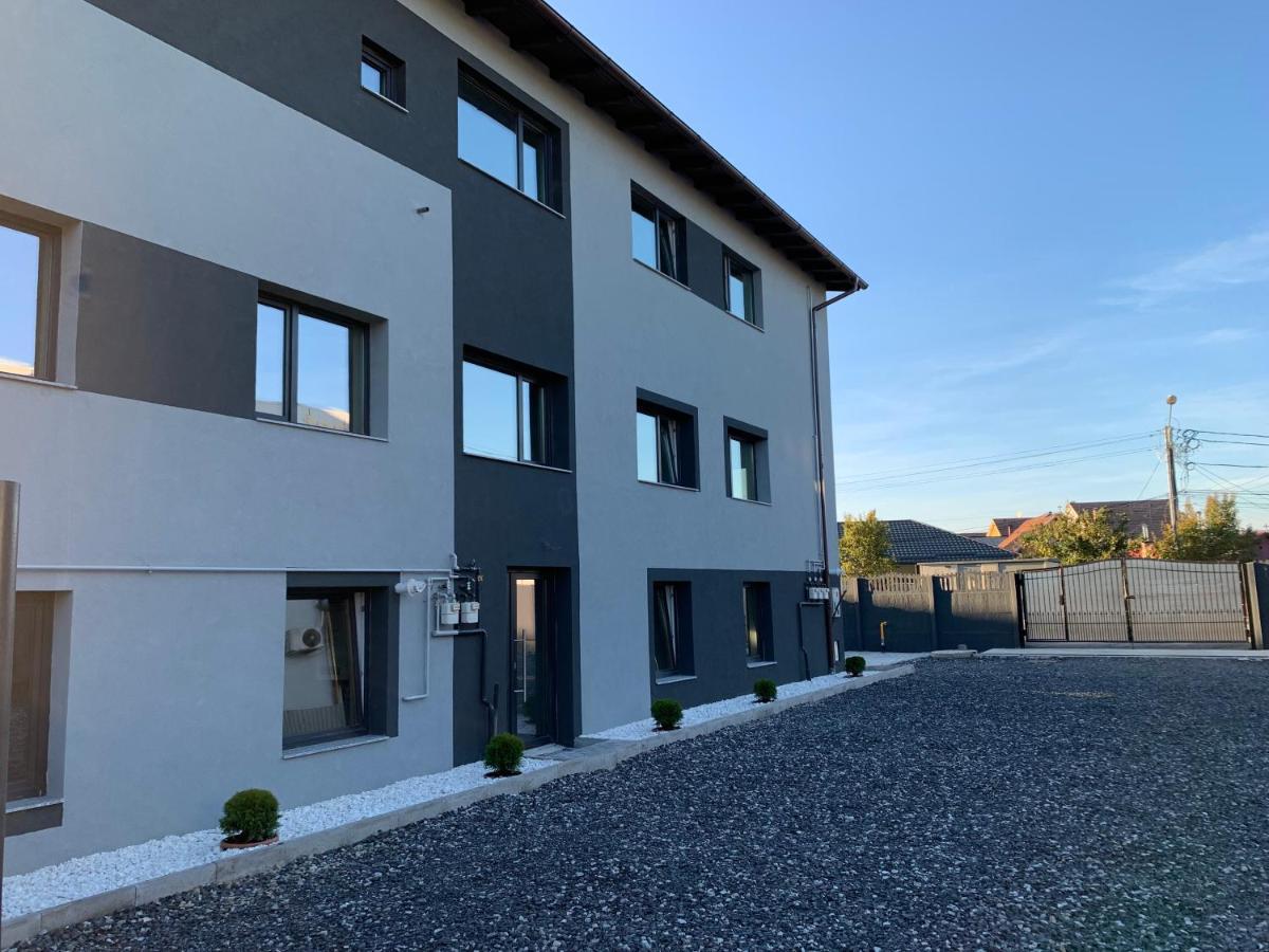 Wonderland Apartment Bistrita  Exterior photo